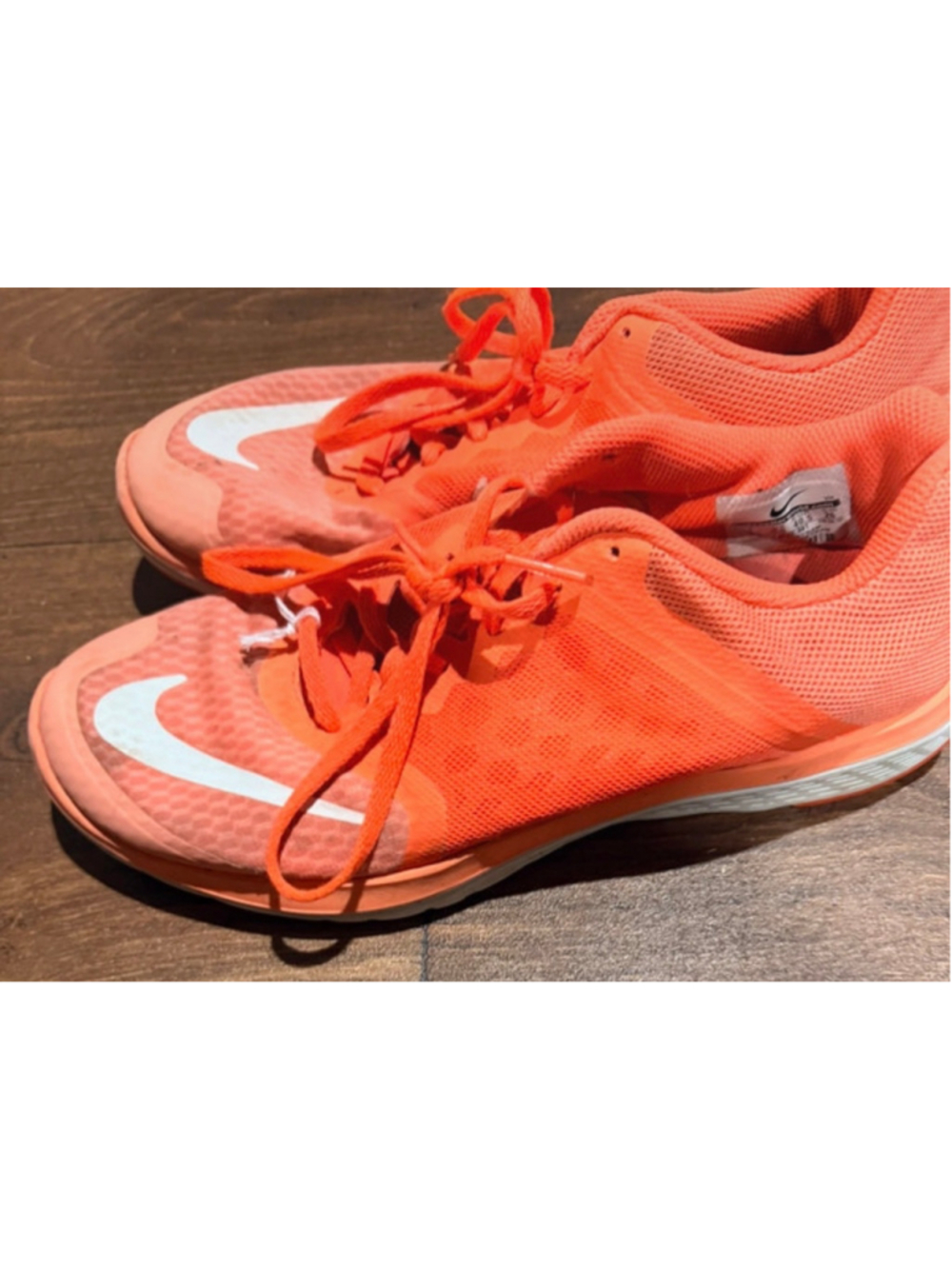 Women's Nike Athletic Running Shoes Size 9 Orange and White - Picture 4 of 4